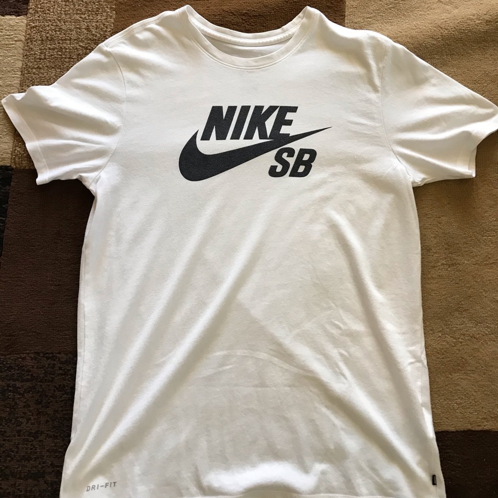 Nike Tee
